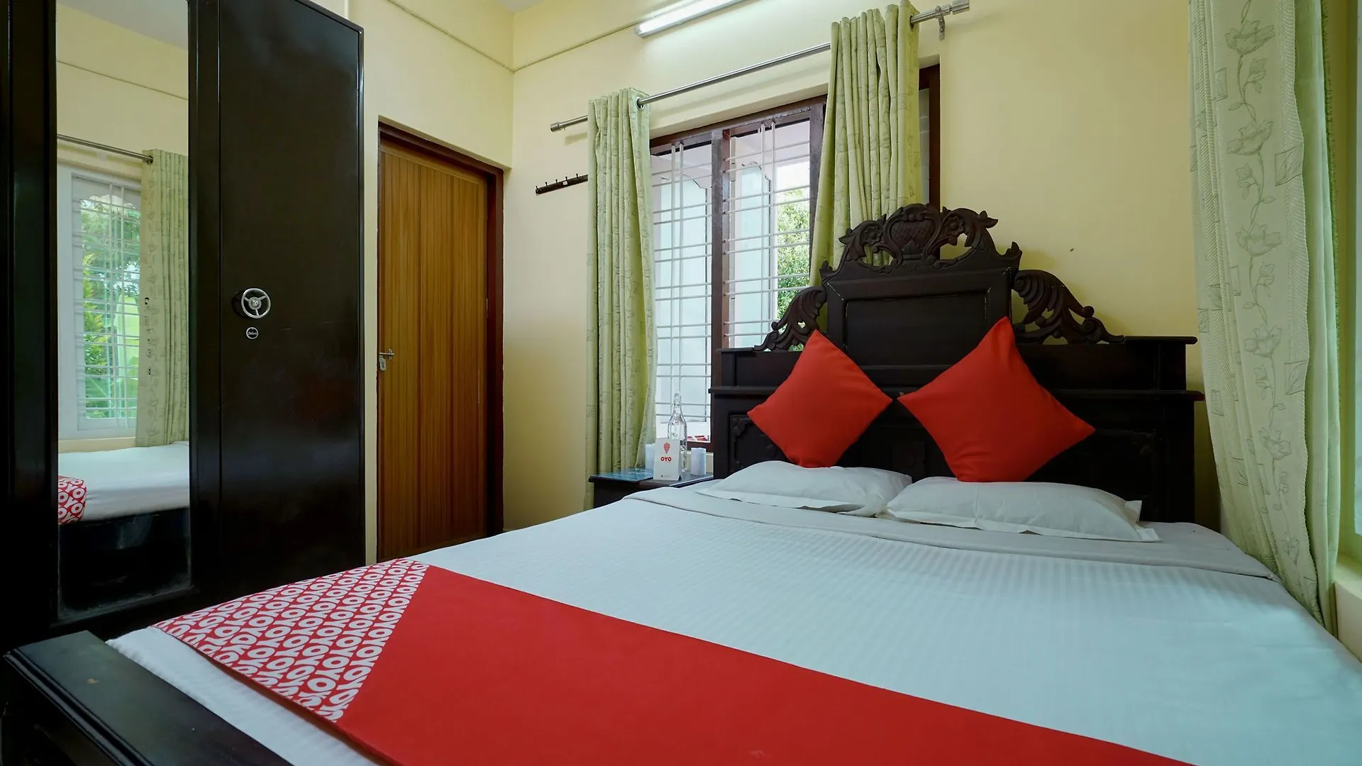 Oyo 13011 Le Pepper Hotel Munnar India