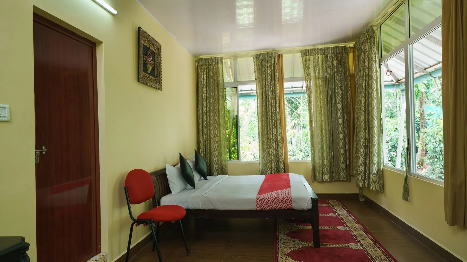 Oyo 13011 Le Pepper Hotel Munnar